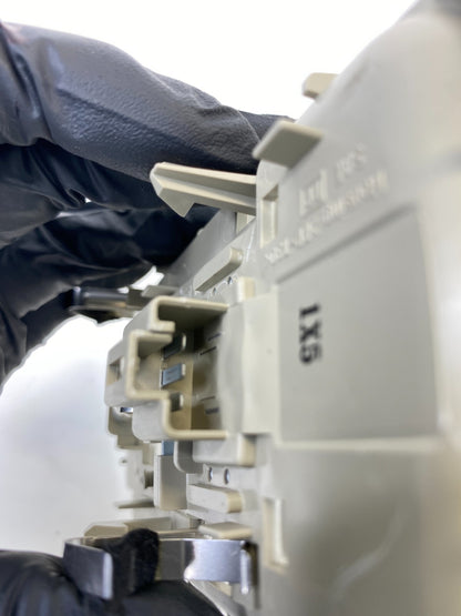 08 09 10 11 12 13 Nissan Rogue Rear Upper Roof Overhead Dome Light Lamp OEM