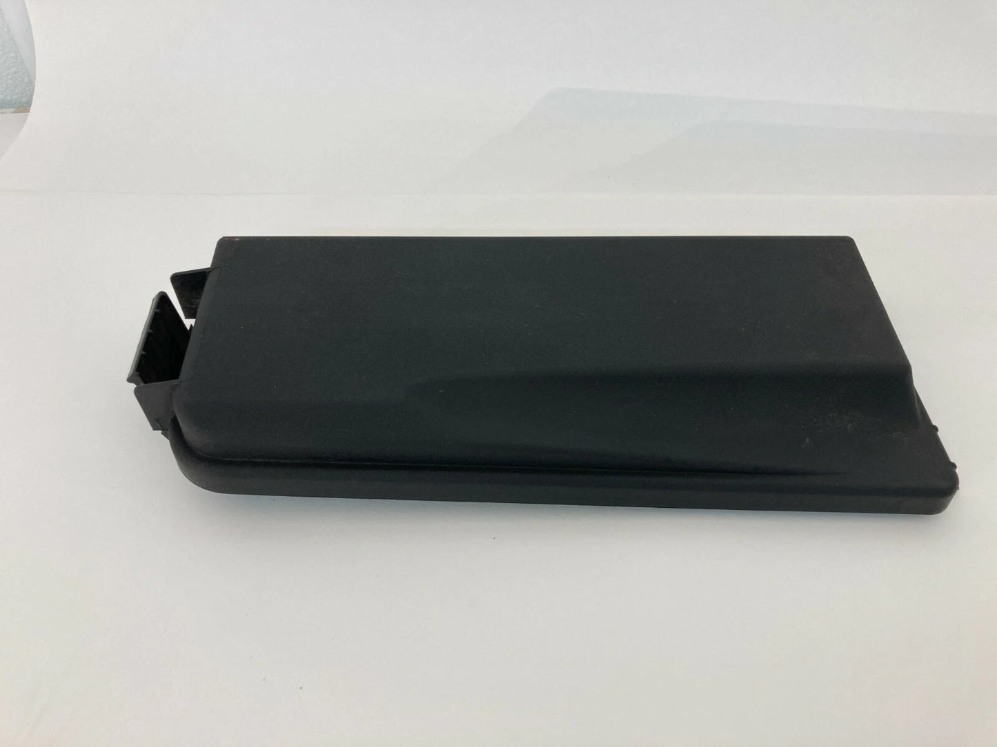 2003-2011 SAAB 9-3 SEDAN RELAY FUSE BOX LID TOP COVER TRIM ASSEMBLY 24438039 OEM