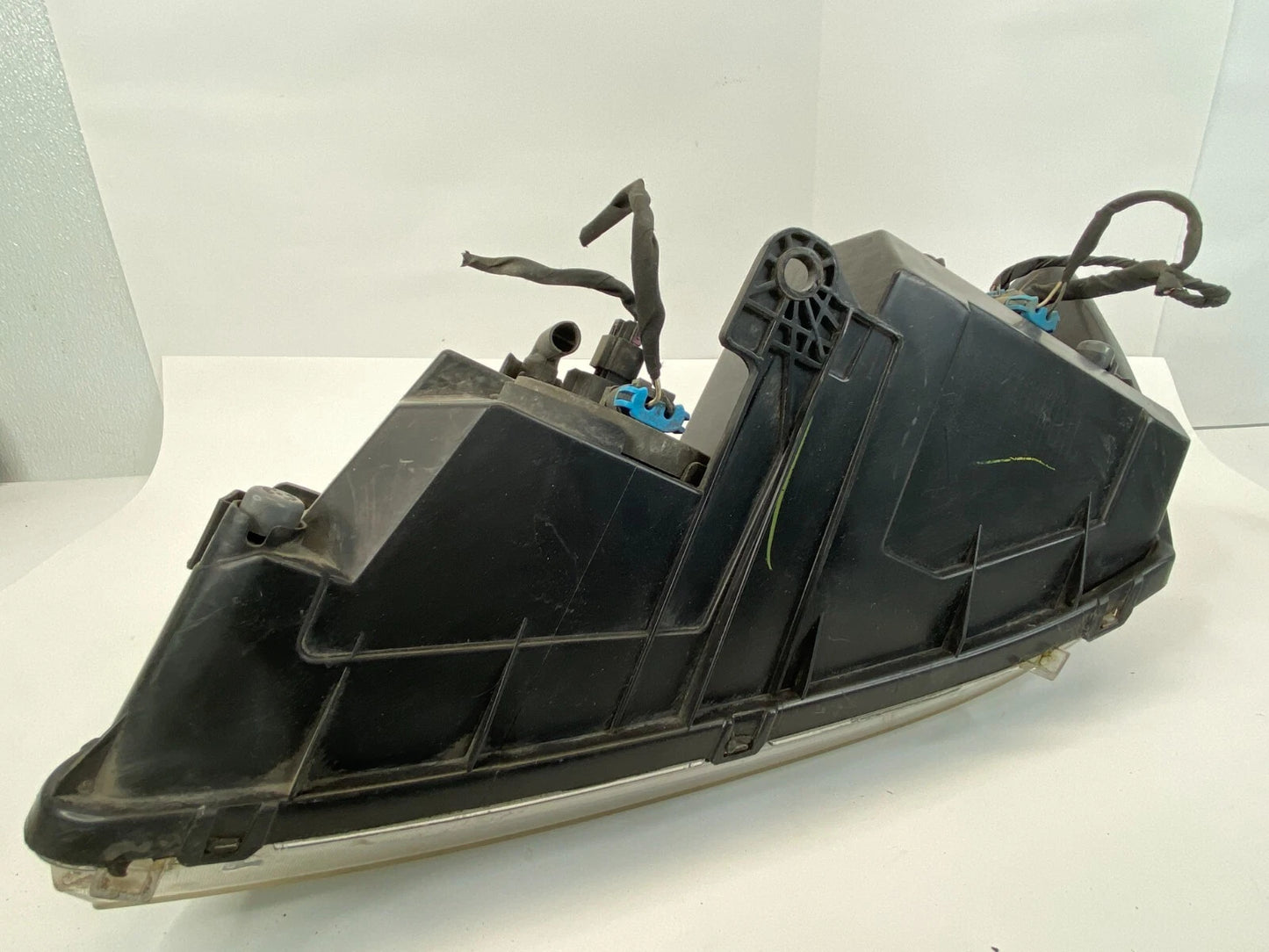 2009-2020 DODGE JOURNEY RIGHT PASSENGER HEADLIGHT HEADLAMP HALOGEN 05116288AB