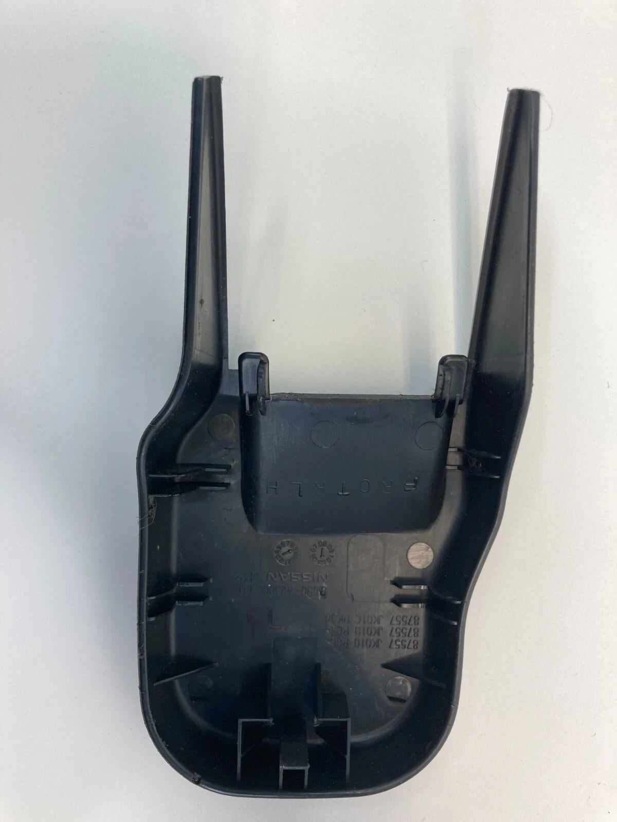 2008-2013 INFINITI G37 FRONT LEFT DRIVER SEAT TRACK COVER TRIM 87557-JK010 OEM
