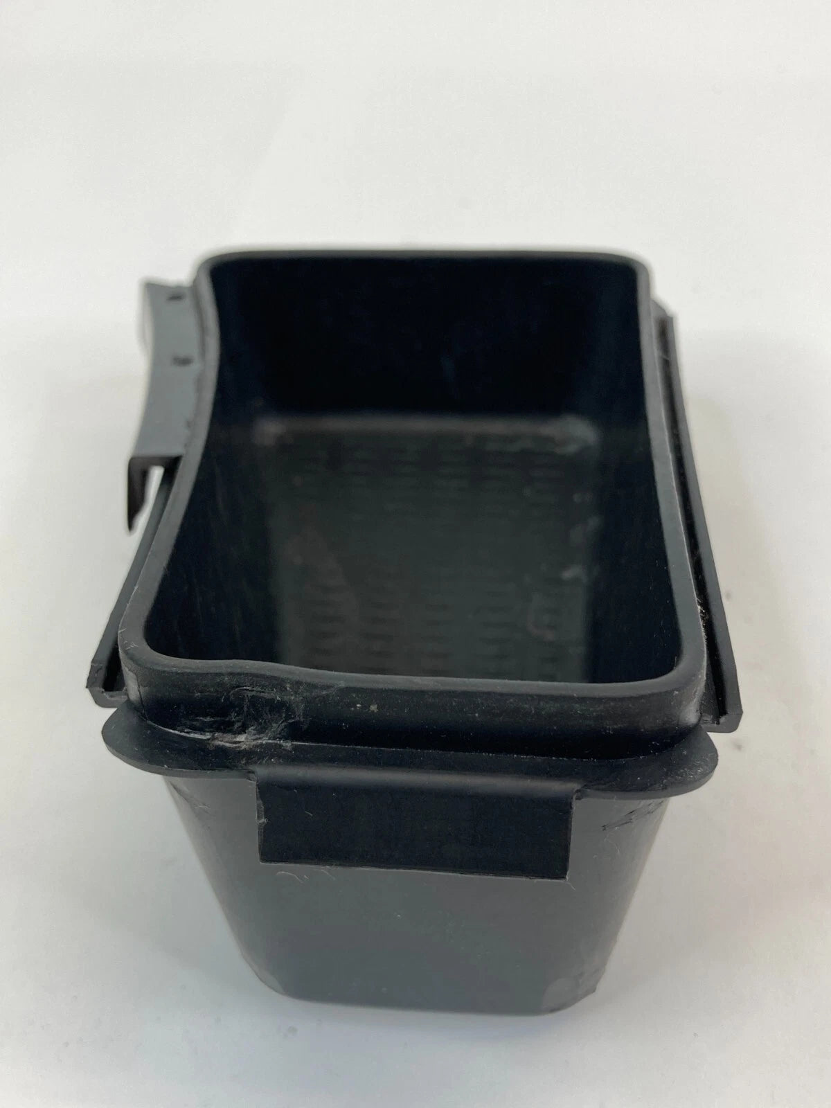 2006 BMW 325I 330I FRONT CENTER CONSOLE COMPARTMENT BOX TRAY POCKET 7118034 OEM