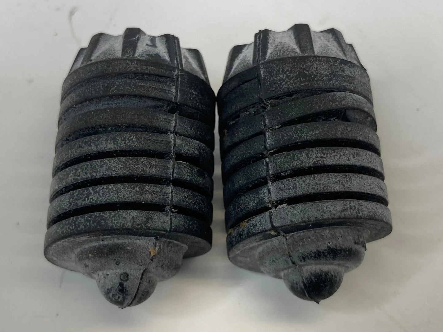 2004-2007 BMW 530I 525I FRONT HOOD STOPPER ADJUSTMENT RUBBER SET PAIR OEM