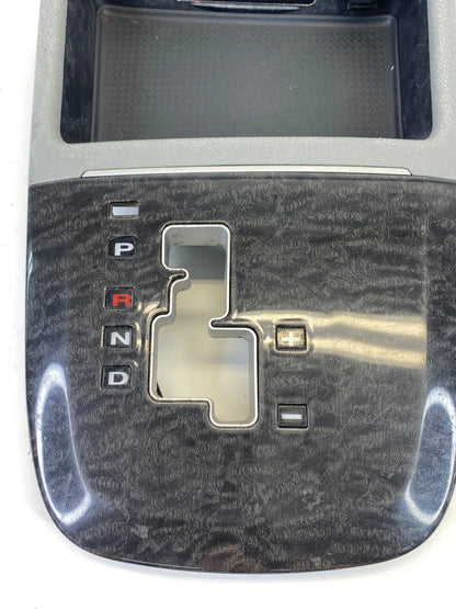 2007-2009 HYUNDAI SANTA FE A/T SHIFTER SHIFT INDICATOR BEZEL W/ POWER OUTLET OEM