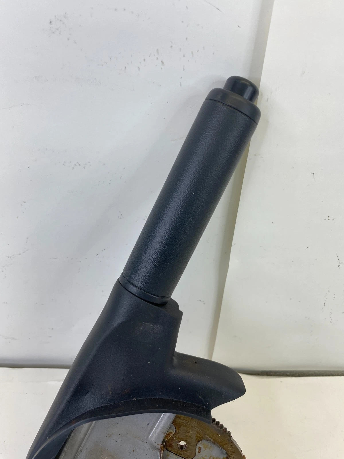 2007-2011 TOYOTA YARIS EMERGENCY PARKING BRAKE HANDLE LEVER ASSEMBLY OEM