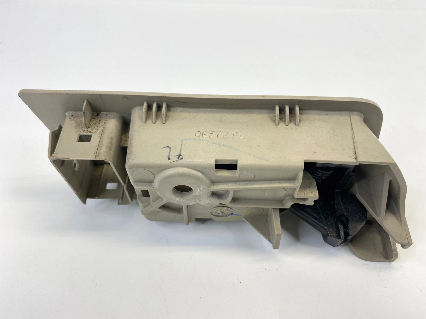 2008-2012 FORD ESCAPE FRONT LEFT DRIVER SIDE INNER DOOR HANDLE 8L84-7822601-A