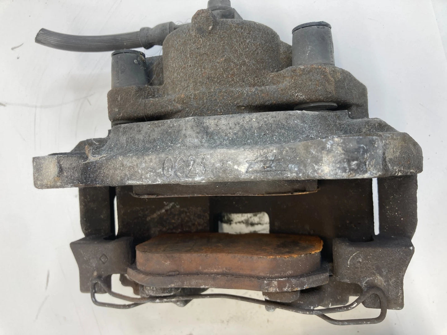 2003-2011 SAAB 9-3 2.0 FRONT LEFT DRIVER RIGHT PASSENGER BRAKE CALIPER PAIR SET