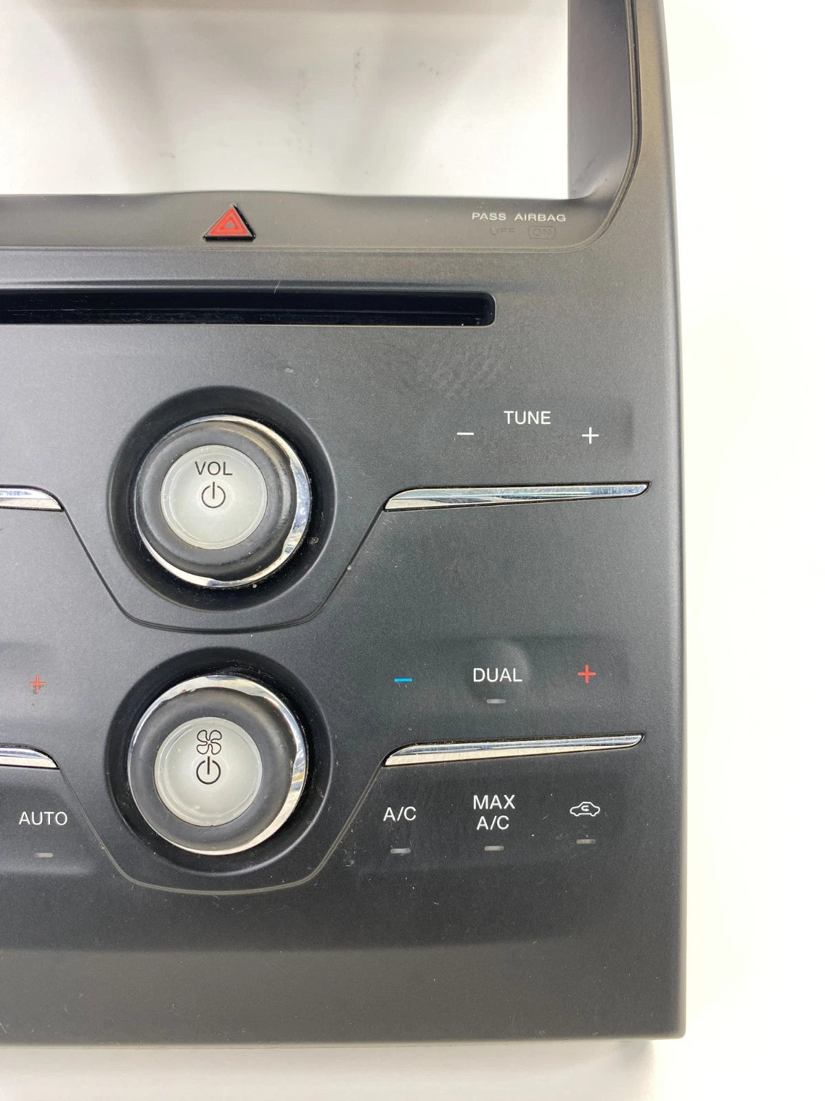 2014-2019 Ford Flex Radio Climate Temp HVAC A/C Control Panel DA8T-18A802-B OEM