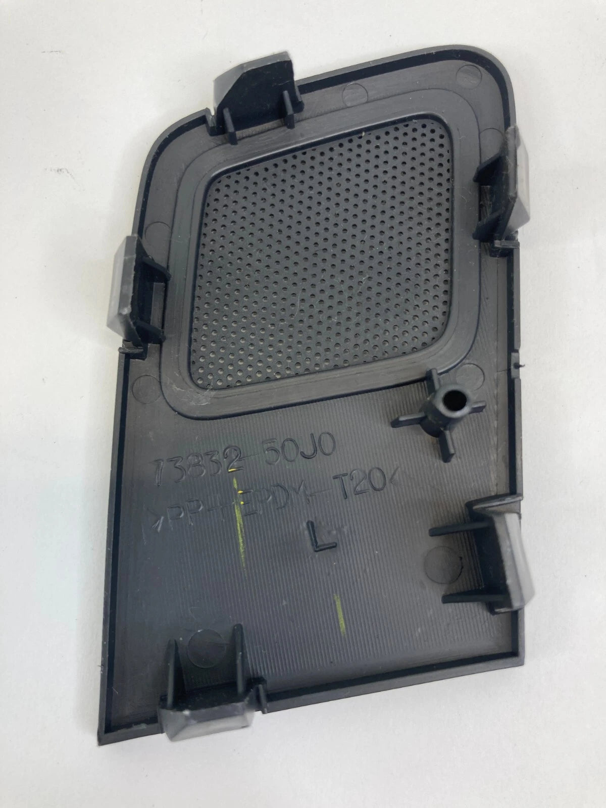 03-05 SUZUKI GRAND VITARA FRONT LEFT DRIVER SPEAKER TWEETER COVER TRIM 7383250J0