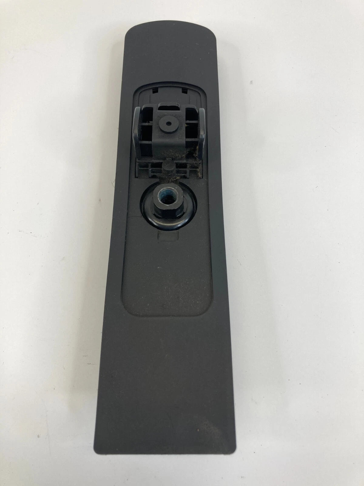 08 09 10 11 FORD FOCUS SEDAN FRONT RIGHT SEAT BELT HEIGHT ADJUSTMENT 34005613
