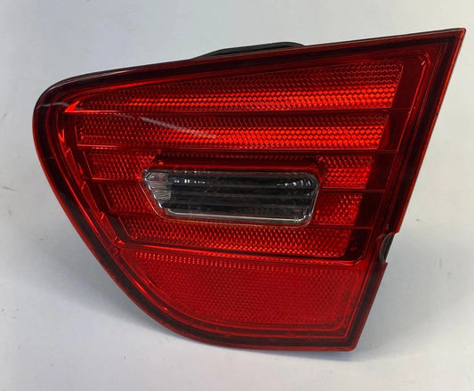 2007-2010 HYUNDAI ELANTRA SEDAN RIGHT SIDE TRUNK LID TAILLIGHT 92404-2H00 OEM