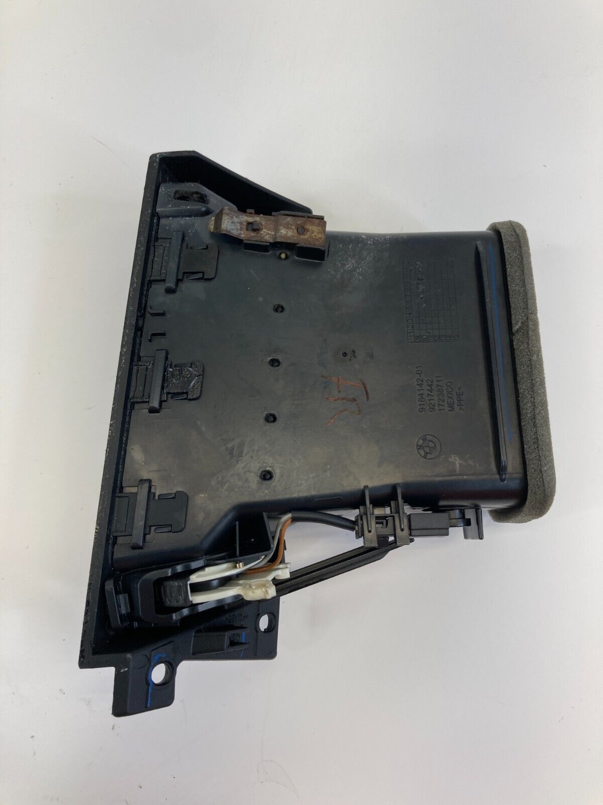 2011-2014 BMW X3 Dash Right Passenger A/C Air Vent Outlet Duct 9184142-01 OEM