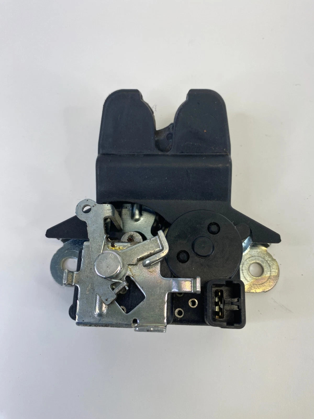 2008-2010 HYUNDAI SONATA SEDAN REAR TRUNK LOCK LATCH ACTUATOR RELEASE ASSY OEM