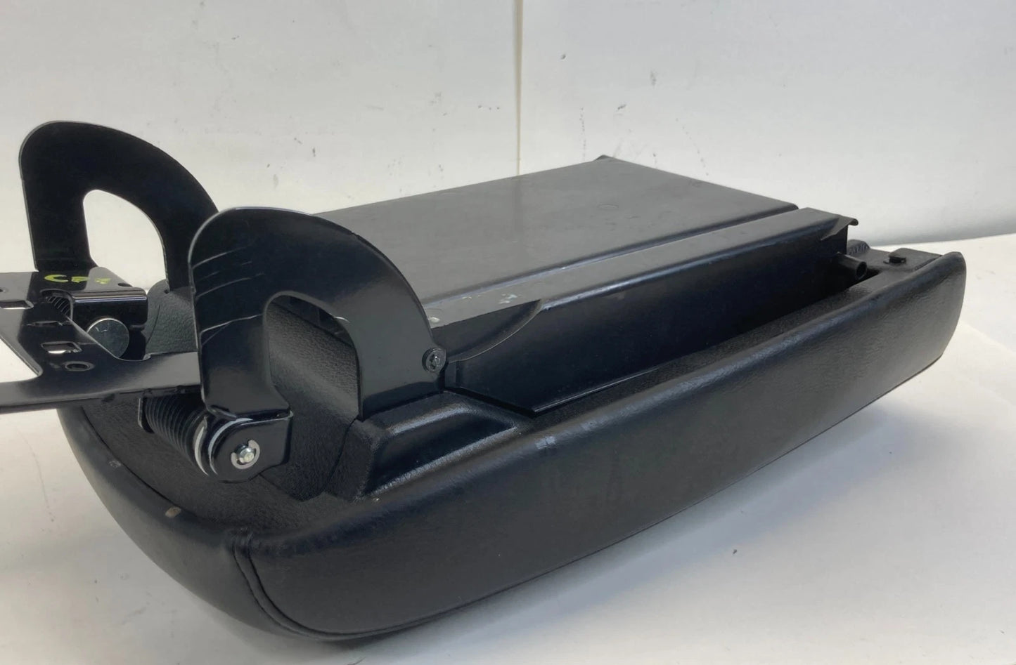 2009-2014 NISSAN MURANO CENTER CONSOLE LID ARM REST ARMREST LEATHER BLACK