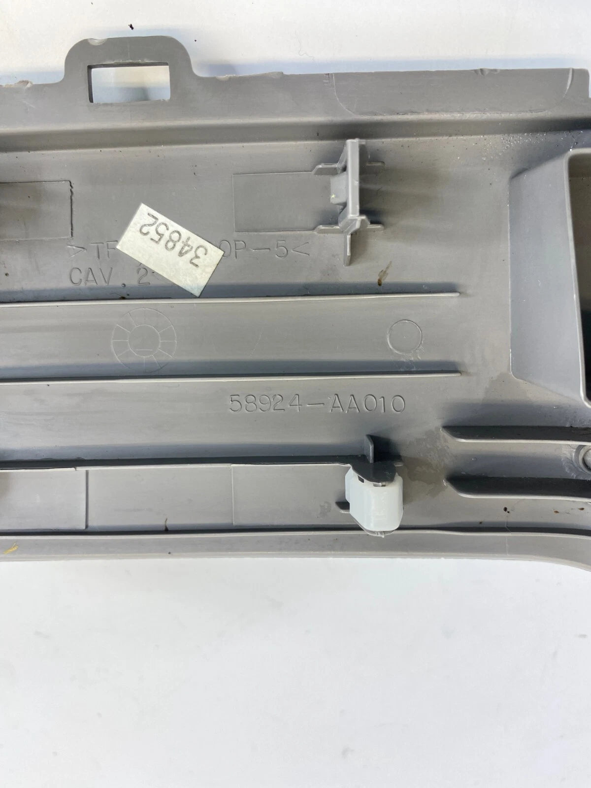 2002-2006 TOYOTA CAMRY REAR CENTER CONSOLE LOWER END TRIM COVER 58924-AA010 OEM