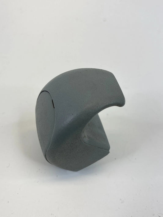 2009 KIA BORREGO FRONT LEFT SUN VISOR RETAINER CLIP HOOK HOLDER UNIT OEM FACTORY