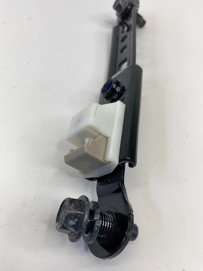 2012-2017 KIA RIO HATCHBACK FRONT LEFT DRIVER SEAT BELT HEIGHT ADJUSTER ASSEMBLY