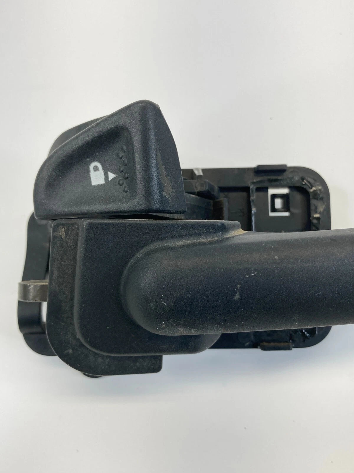 2002-2005 FORD EXPLORER 4-DR FRONT LEFT SIDE INTERIOR INNER DOOR HANDLE ASSEMBLY