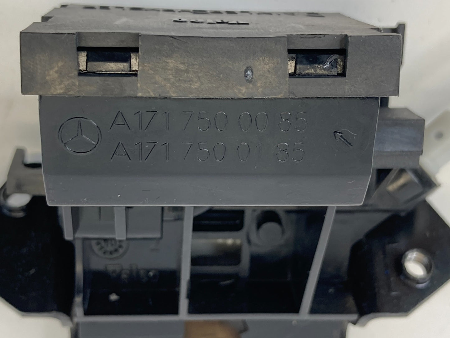 2006 Mercedes-Benz CLS500 Rear Trunk Lock Latch Release Actuator Assy OEM