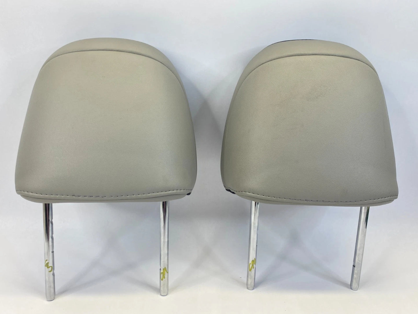 2009-2016 TOYOTA VENZA FRONT SEAT LEFT & RIGHT HEADREST HEAD REST OEM