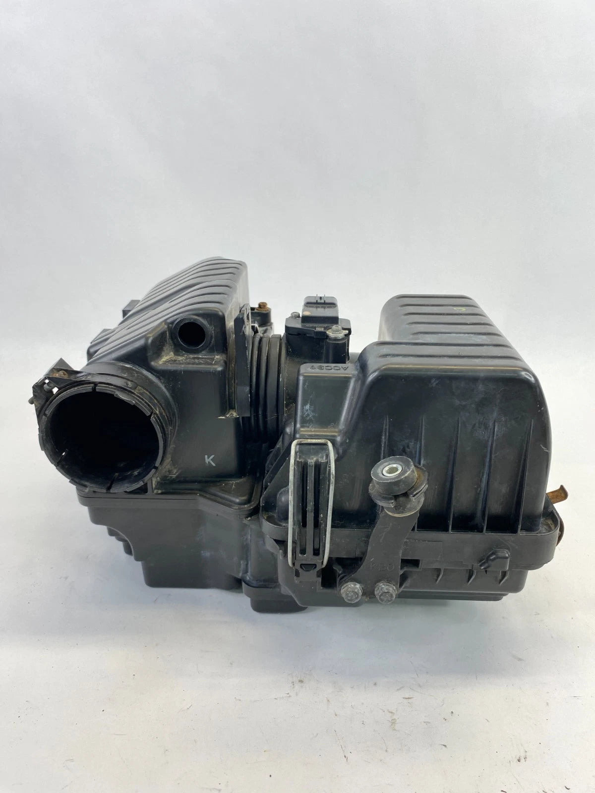 2009-2014 HONDA FIT 1.5L AIR CLEANER INTAKE FILTER BOX WITH MAF SENSOR OEM