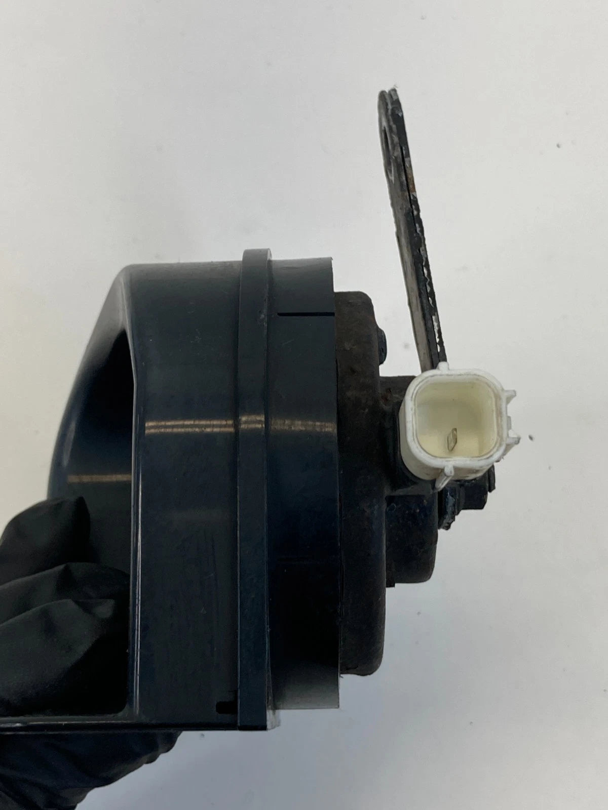 2008-2010 Honda Accord SEDAN High Tone Note Pitch Alarm Horn E358943 OEM