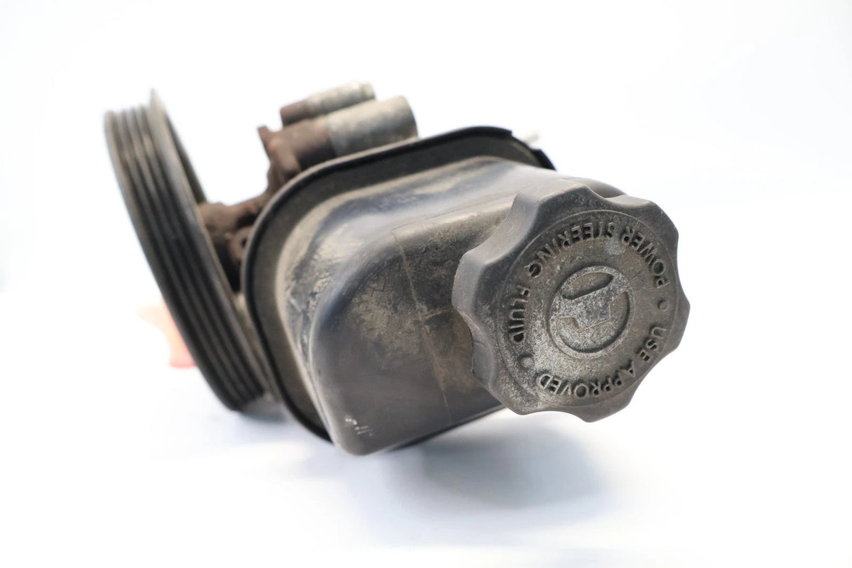 2003-2009 CHRYSLER PT CRUISER POWER STEERING PUMP MOTOR W/ RESERVOIR 04668448AA