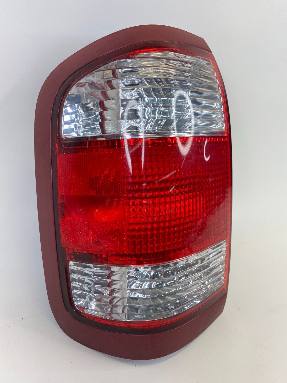 1999-2004 Nissan Pathfinder Rear Left Driver Side Tail Light Taillight Lamp Assy