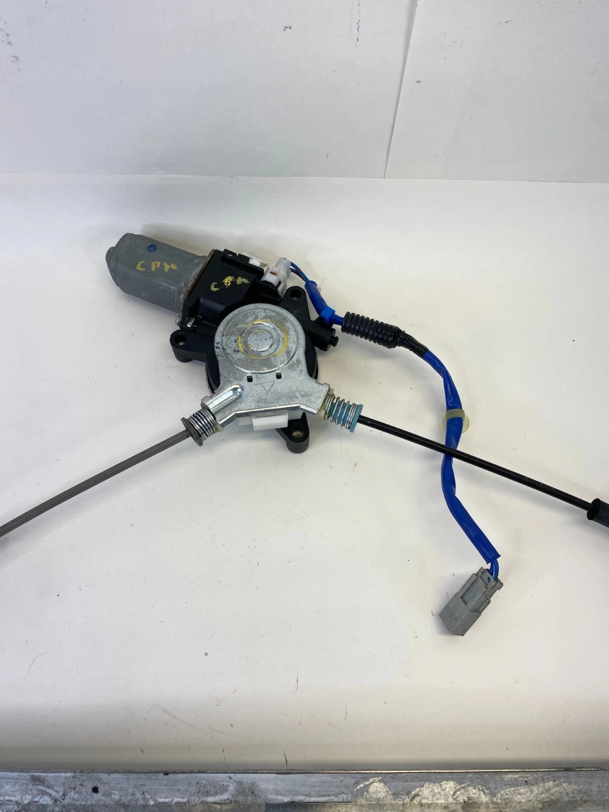 2003-2008 HONDA PILOT FRONT RIGHT SIDE DOOR WINDOW REGULATOR W /MOTOR OEM