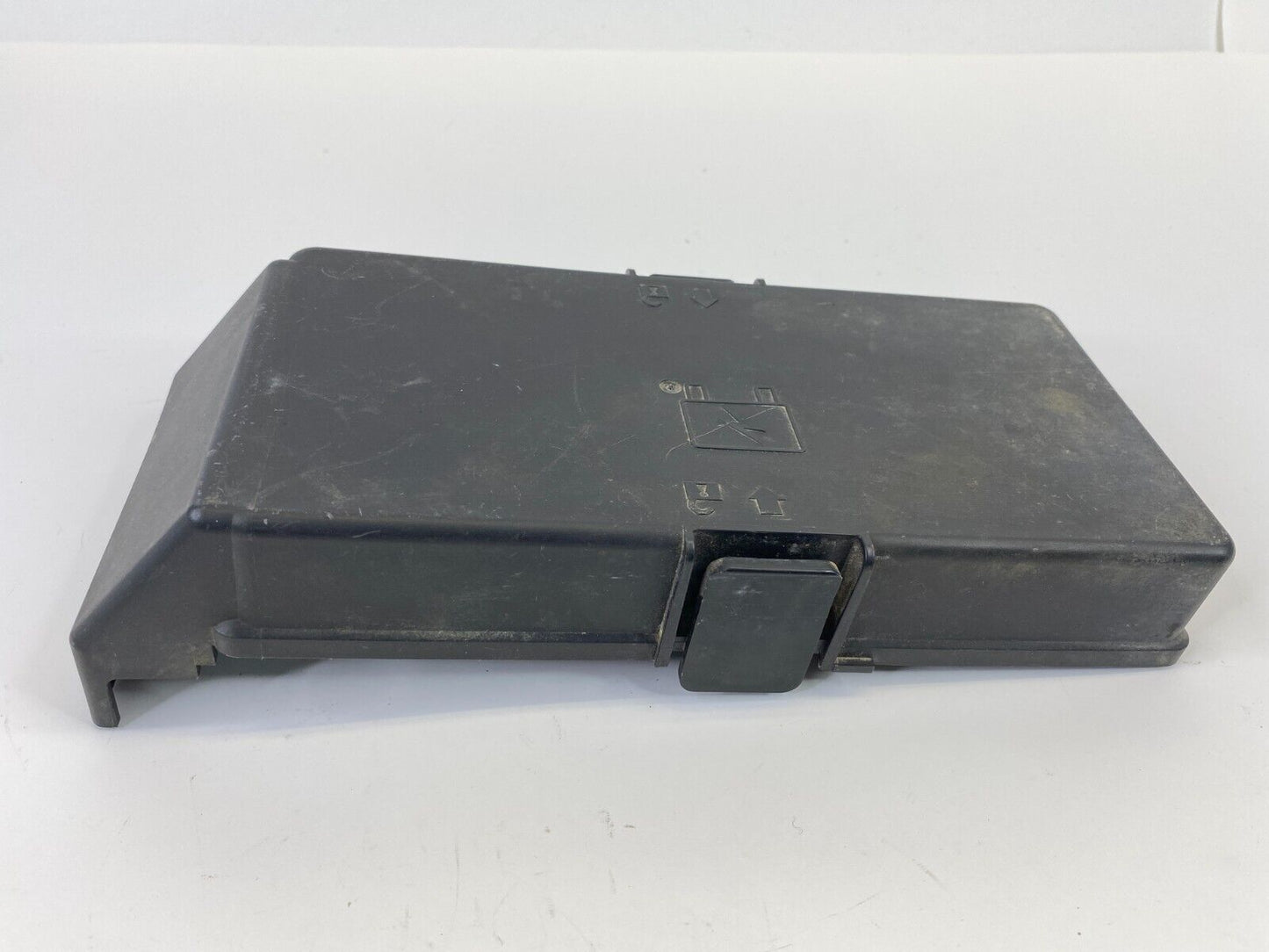 05 06 07 08 09 10 Pontiac G6 3.5L Under Hood Fuse Box Cover Lid Cap 13573532 OEM