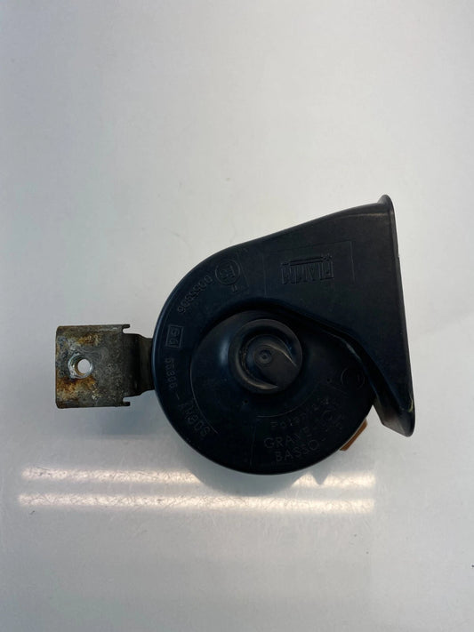 2001-2009 VOLVO S60 LOW HORN NOTE TONE SIGNAL ALARM SIREN E3-0055306 OEM