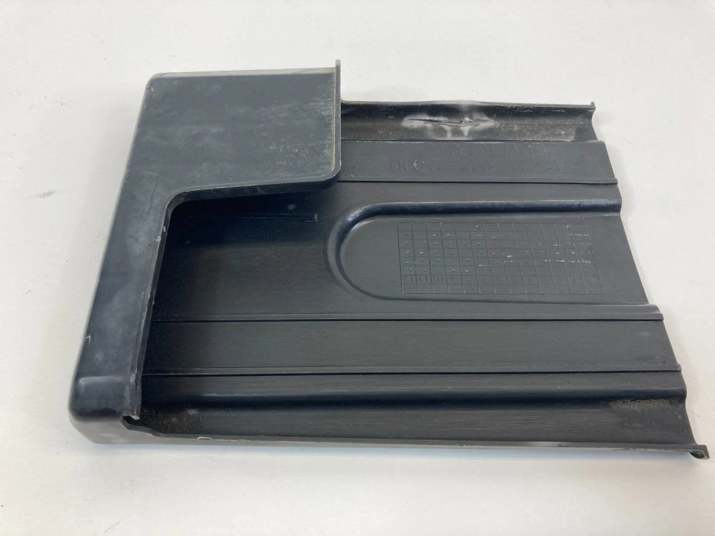 2006-2011 HONDA CIVIC HYBRID 1.3L ENGINE CONTROL MODULE COVER CAP 37823-RMX-000