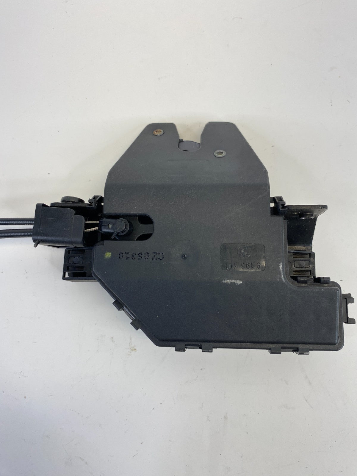 2006 2007 06 07 BMW 530xi Rear Trunk Tailgate Lid Lock Latch Actuator OEM