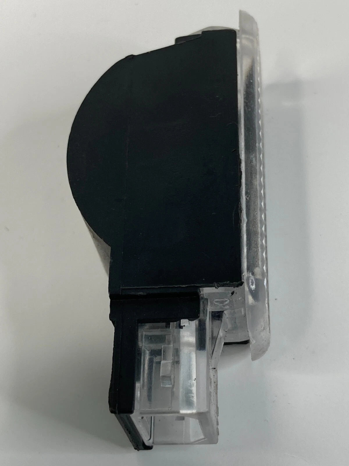 2009-2012 AUDI A4 QUATTRO REAR TRUNK FLOOR COURTESY LIGHT LAMP 4B094741 OEM