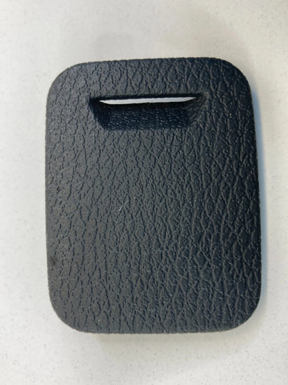 2001-2009 VOLVO S60 FRONT LOWER INTERIOR INNER PLUG COVER TRIM PANEL 09491265