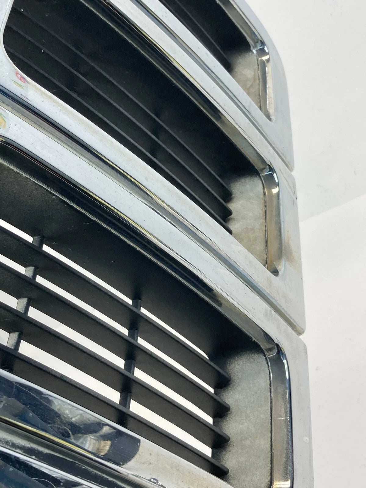 1996-1998 JEEP GRAND CHEROKEE FRONT BUMPER GRILLE GUARD RADIATOR ASSEMBLY OEM