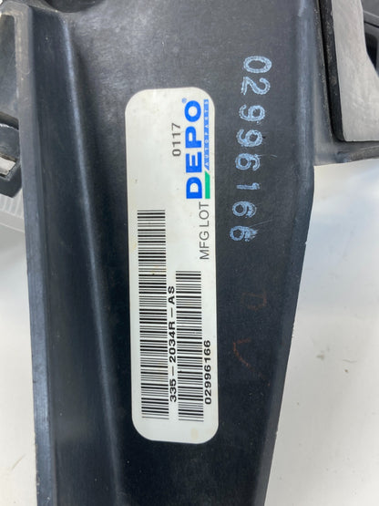 2000-2005 Chevrolet Monte Carlo Right Passenger Corner Park Fog Light Lamp