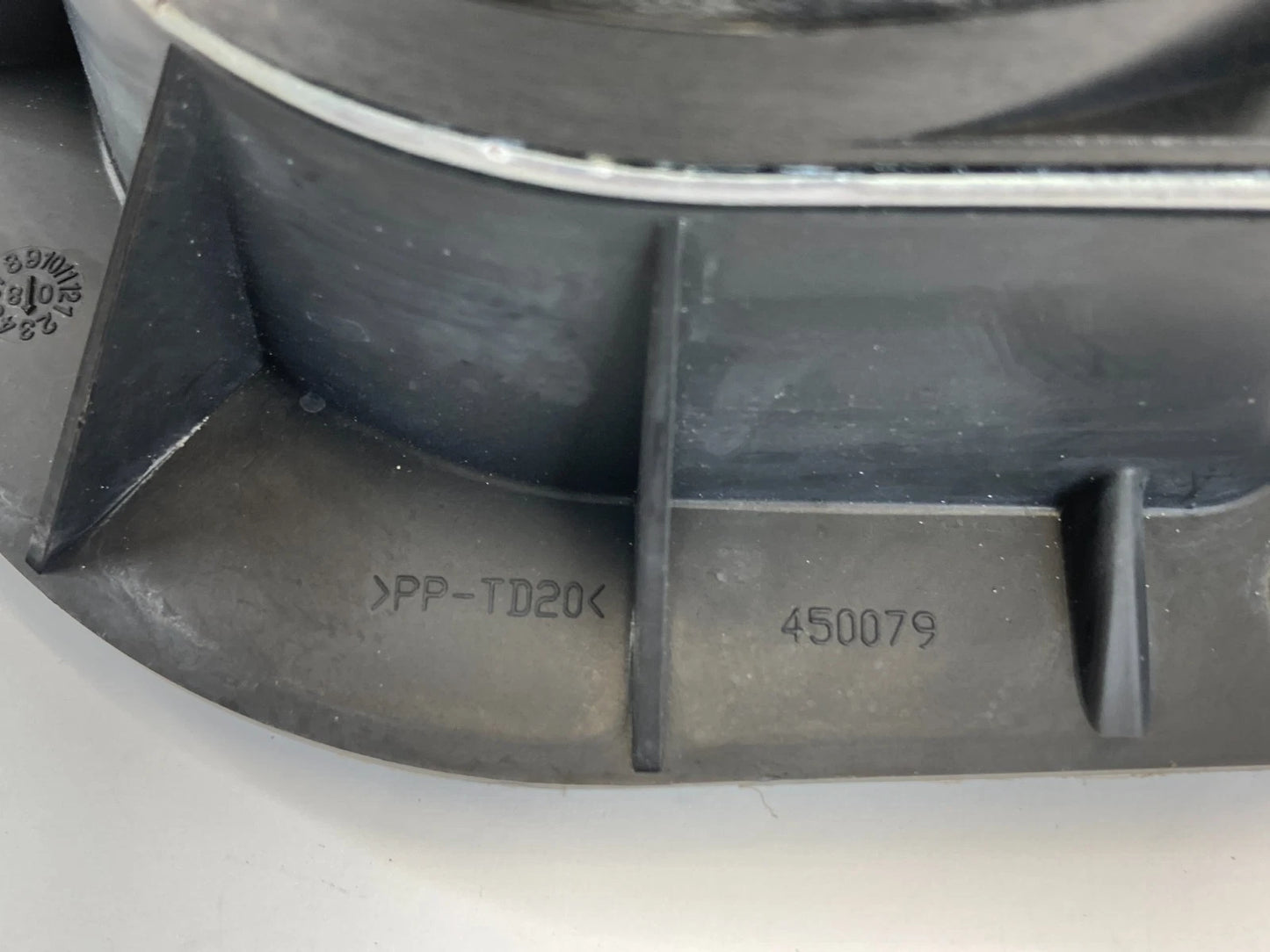 2009-2019 FORD FLEX REAR LEFT BACK SIDE DOOR SPEAKER AUDIO 8A8T-18808-BA OEM