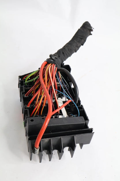 2012-2015 VOLKSWAGEN PASSAT FRONT ENGINE FUSE RELAY JUNCTION MODULE 5C0-937-819L