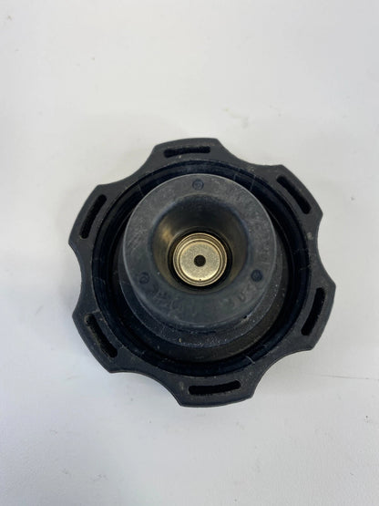 2012-2015 CHEVROLET CAPTIVA SPORT RADIATOR COOLANT RESERVOIR COVER FLUID CAP OEM
