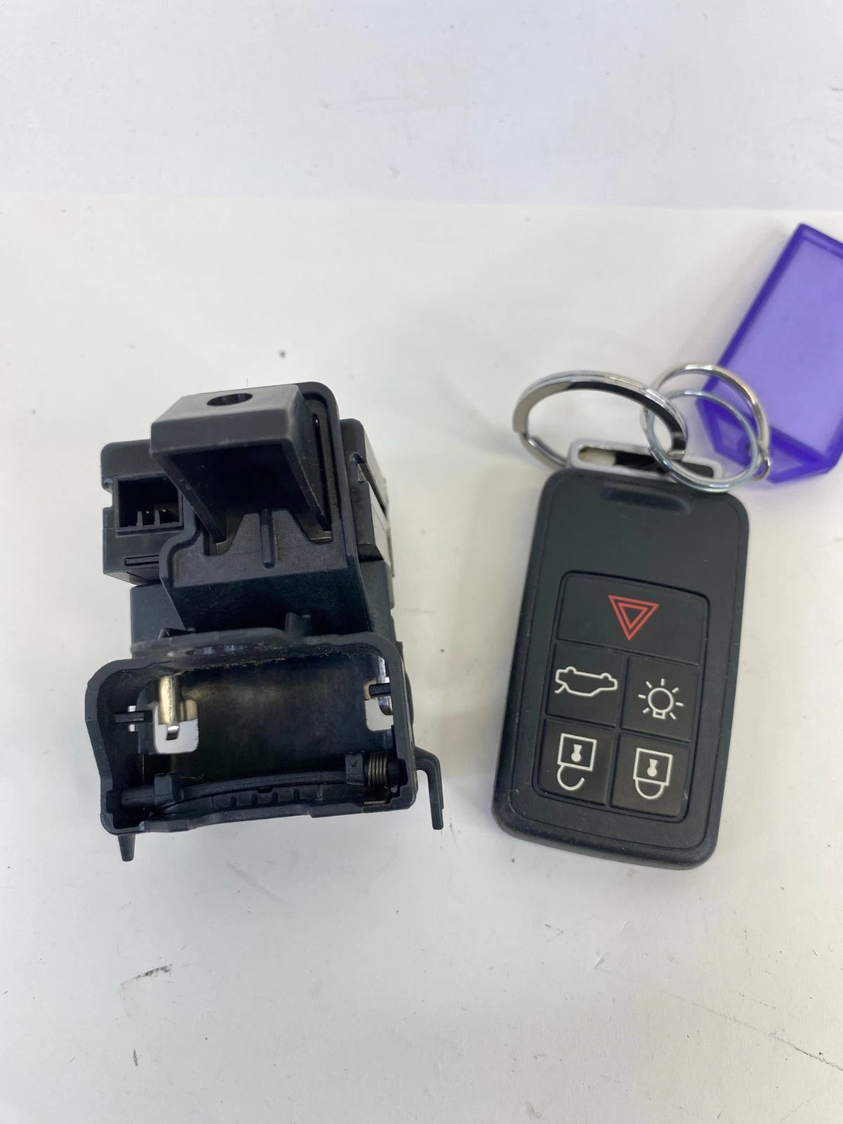 2011-2018 VOLVO S60 KEYLESS CONTROL MODULE W/ SMART KEY REMOTE AH4N-15607-AE OEM