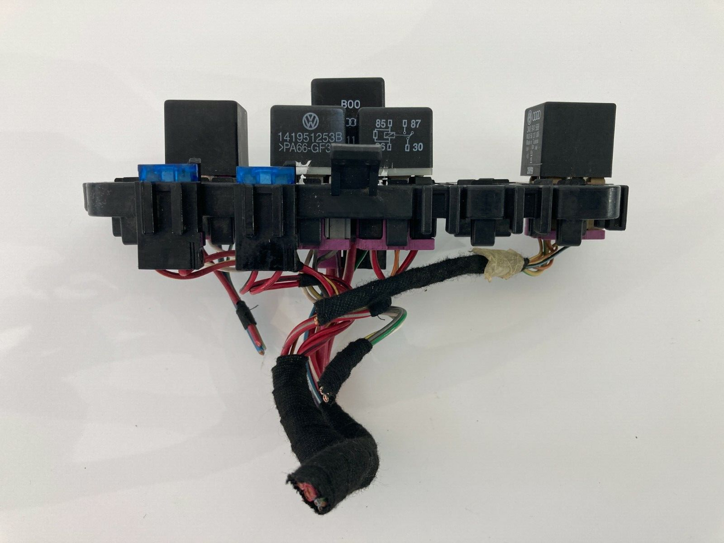 1998-2010 Volkswagen Beetle Fuse Box Relay Panel Bracket Plate 141951253B OEM