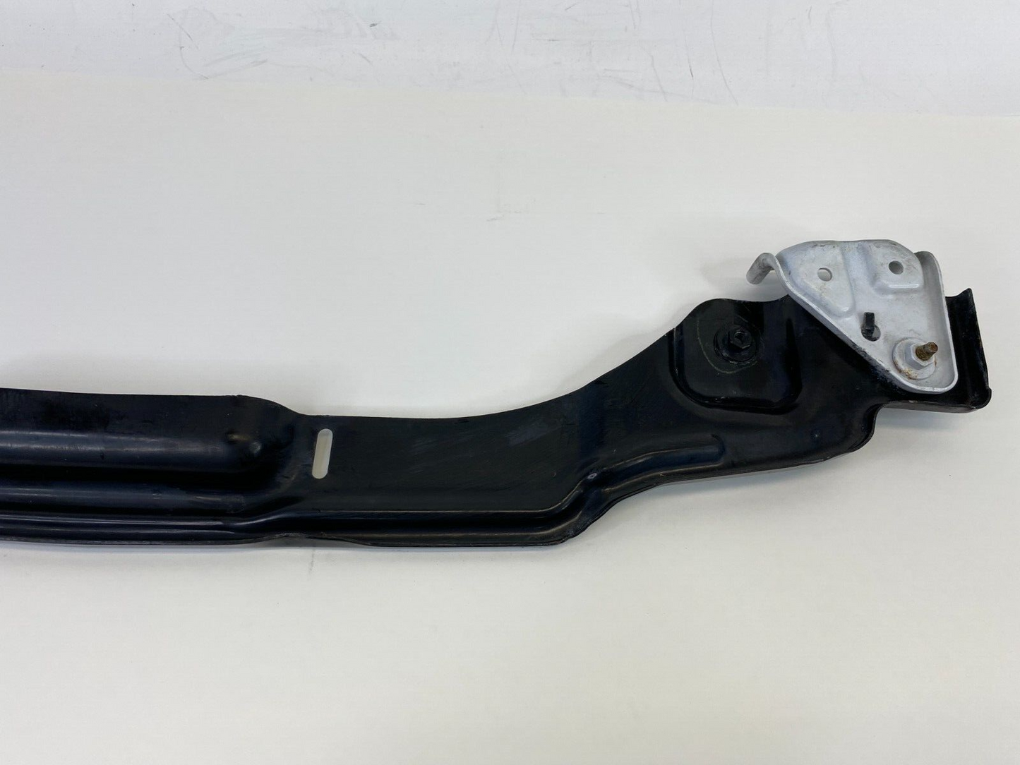 2012-2016 Chevrolet Sonic Front Grille Bumper Mount Bracket Support 95026539