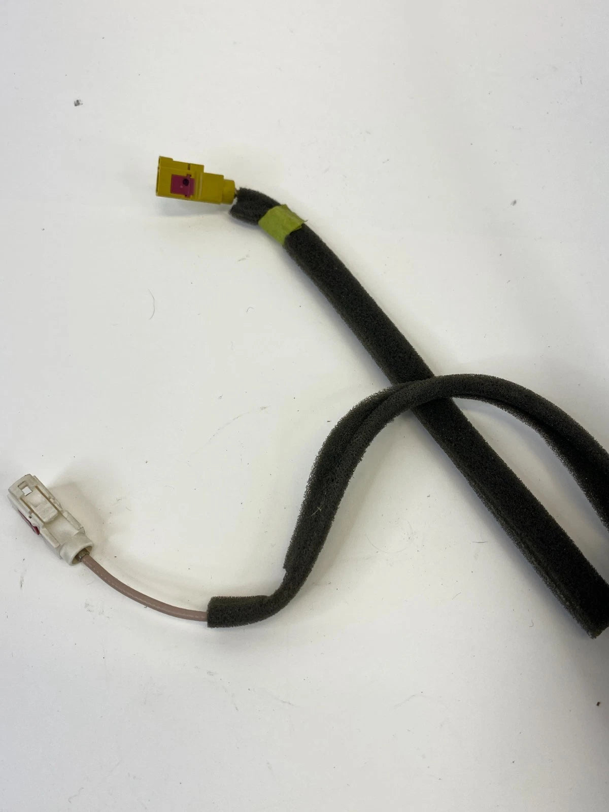 2013-2016 DODGE DART ROOF MOUNTED RADIO ANTENNA BASE & MAST 05091973AB OEM