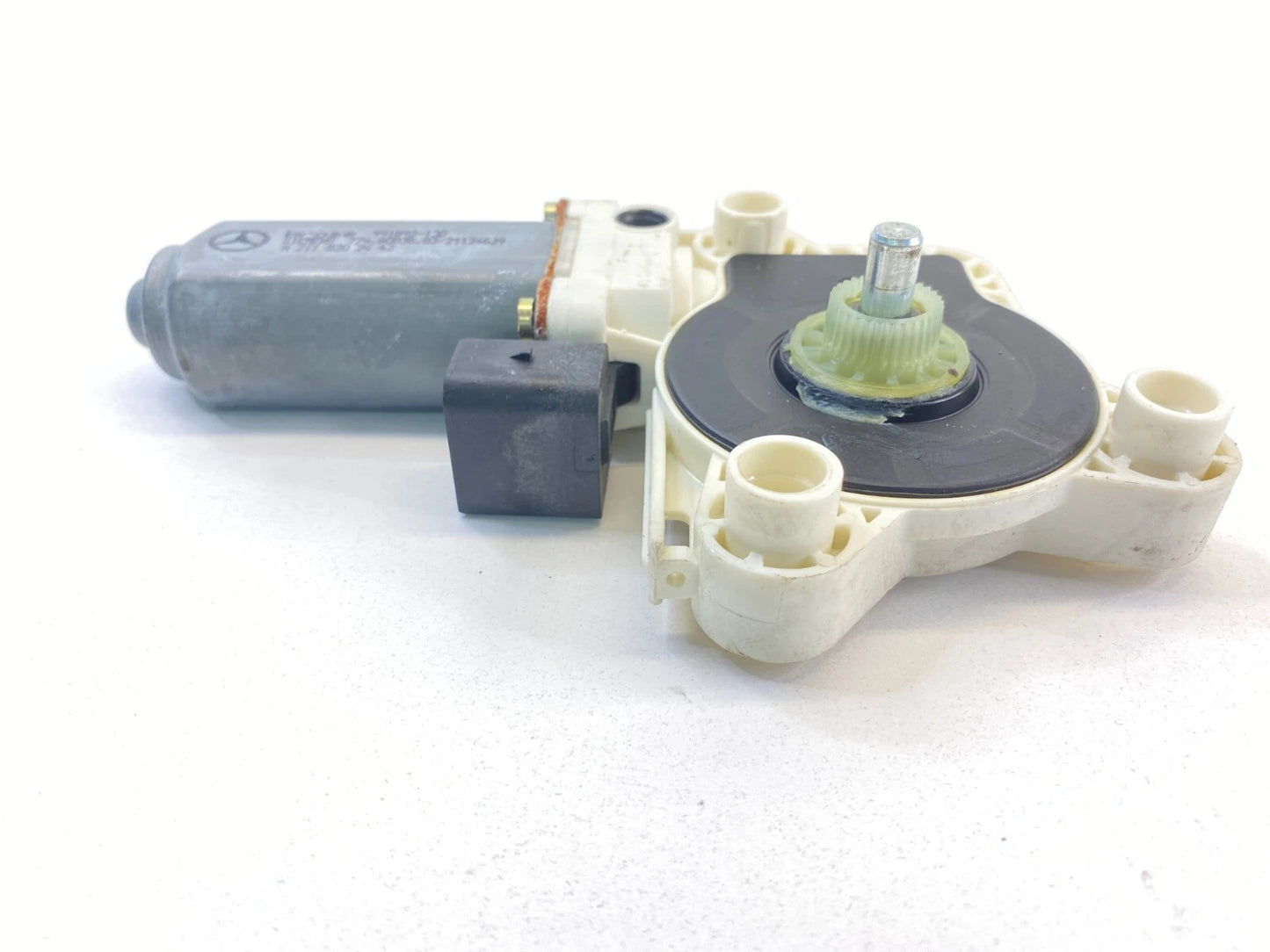03-06 MERCEDES-BENZ E500 03-09 E320 REAR RIGHT WINDOW MOTOR 211-820-24-42 OEM