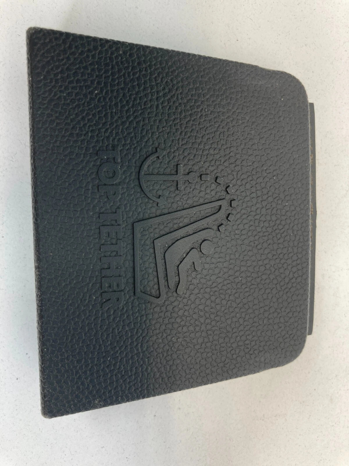 08-17 MITSUBISHI LANCER REAR SEAT CHILD SAFETY ANCHOR COVER CAP COVER 7237A051ZZ