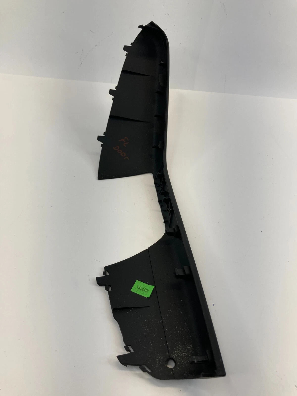13-16 AUDI A4 SPORT FRONT LEFT LOWER SIDE DOOR PULL HANDLE COVER TRIM BEZEL OEM