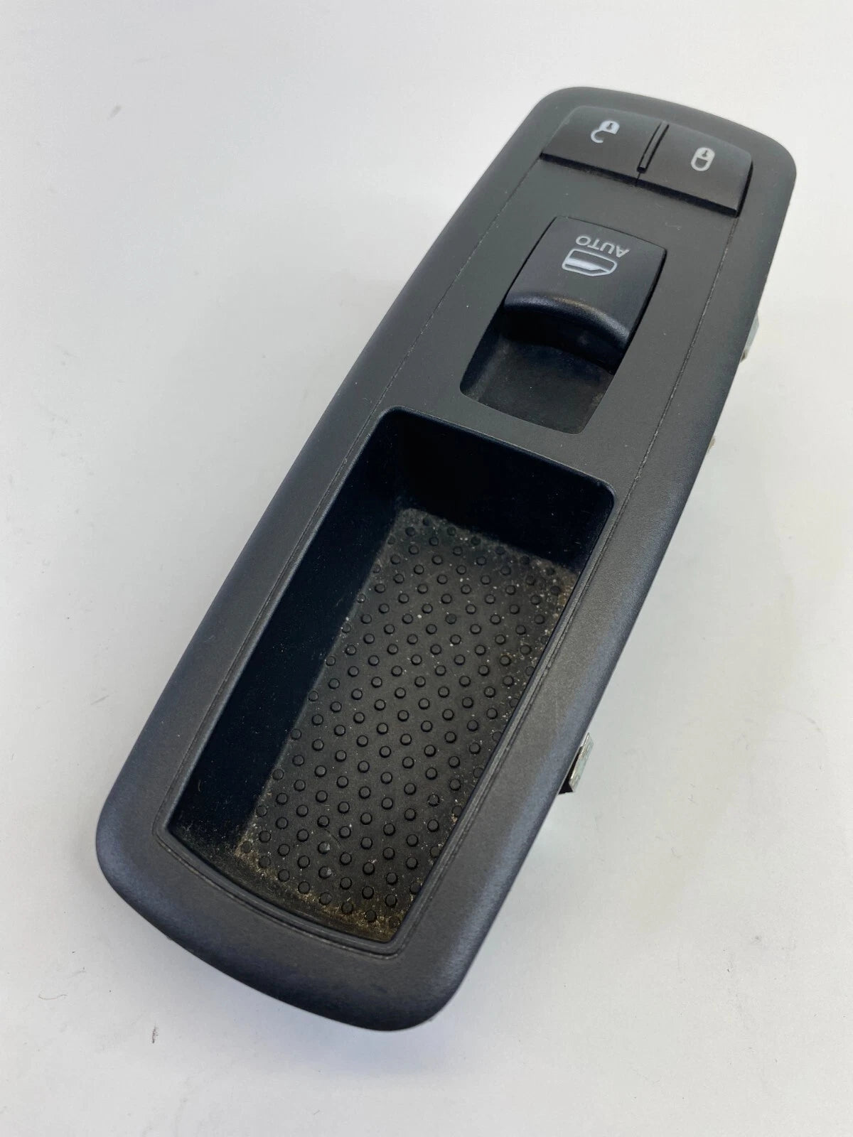 11-16 DODGE CHARGER FRONT RIGHT PASSENGER DOOR POWER WINDOW SWITCH 56046822AD