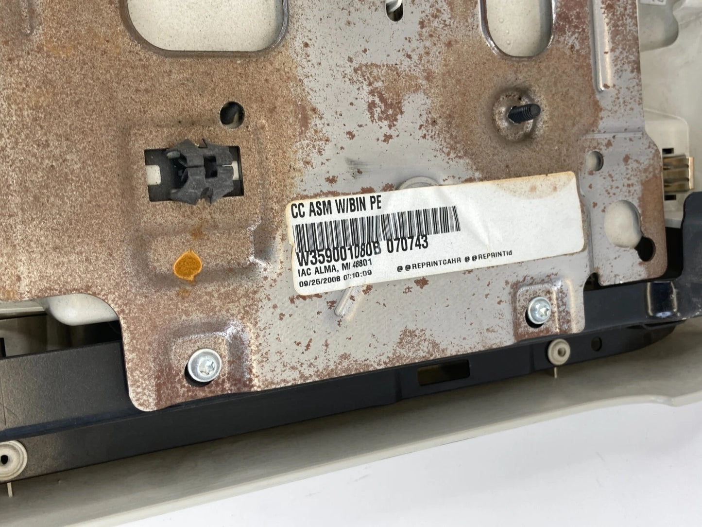 2009-2014 VOLKSWAGEN ROUTAN REAR CENTER ROOF OVERHEAD CONSOLE 5KR16DW1AA OEM