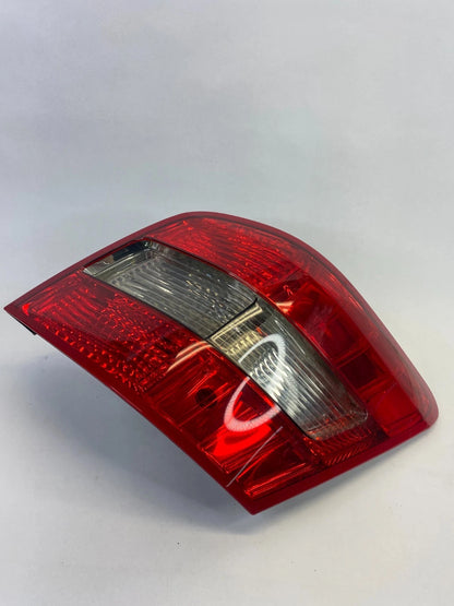 2010-2012 MERCEDES GLK350 REAR RIGHT PASSENGER TAIL LIGHT LAMP OEM A2048201464