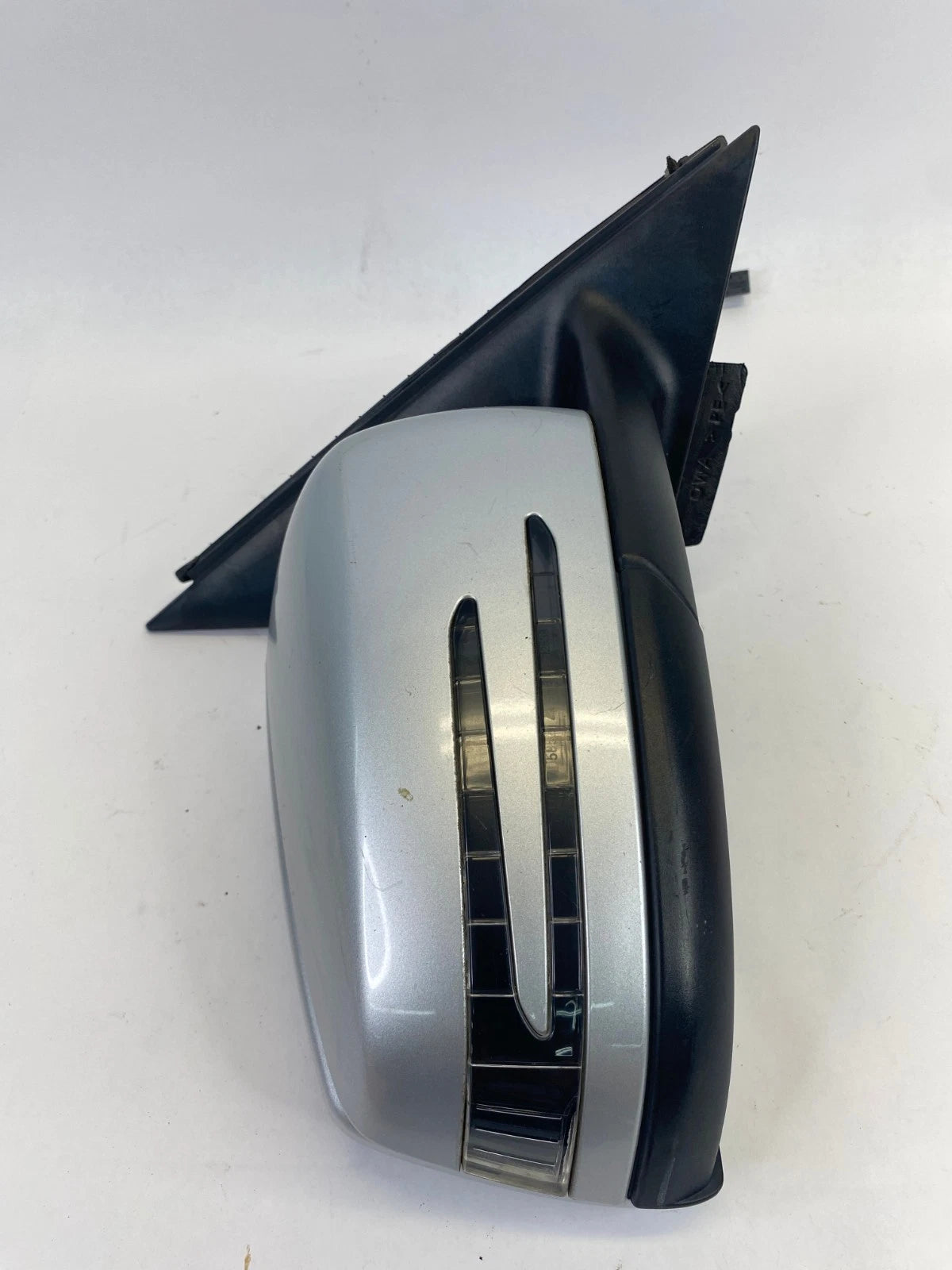 2010-2012 MERCEDES-BENZ GLK-350 PASSENGER RIGHT SIDE VIEW MIRROR OEM A2048102016